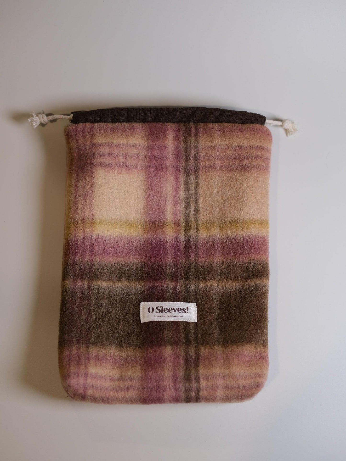 Toasty Peach Drawstring Bag - O Sleeves!