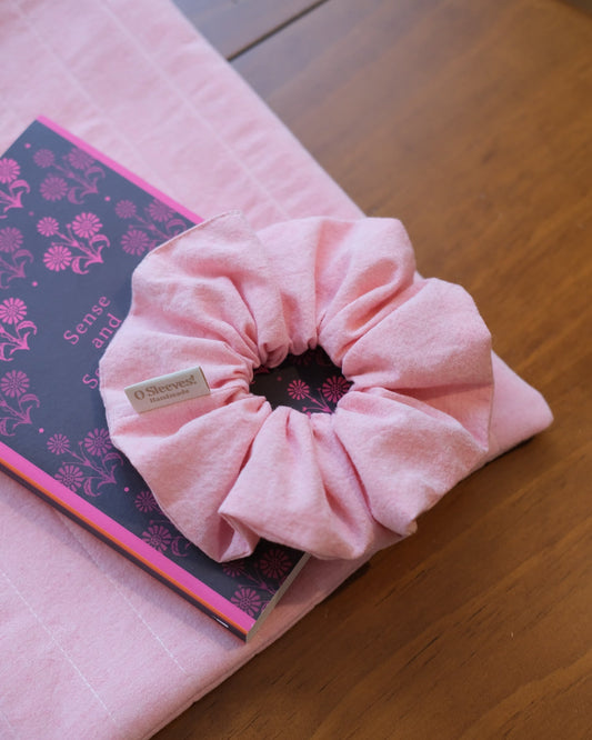 Strawberries & Cream Scrunchie - O Sleeves!