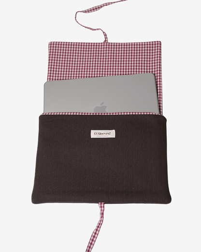 Hazel Pointelle Laptop Sleeve - Mulled Wine Gingham Lining - O Sleeves!