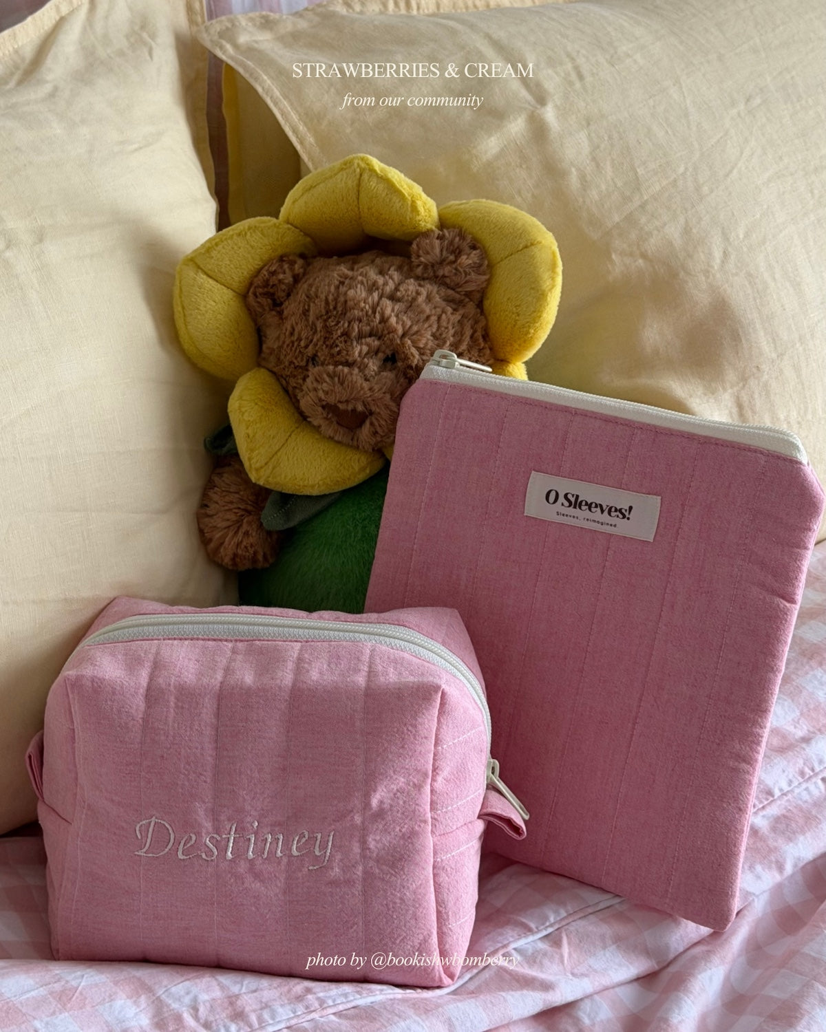Lovely Reader's Essentials Set - Strawberries & Cream - O Sleeves!