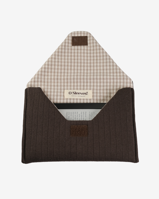 Hazel Pointelle Envelope Kindle Sleeve - Latte