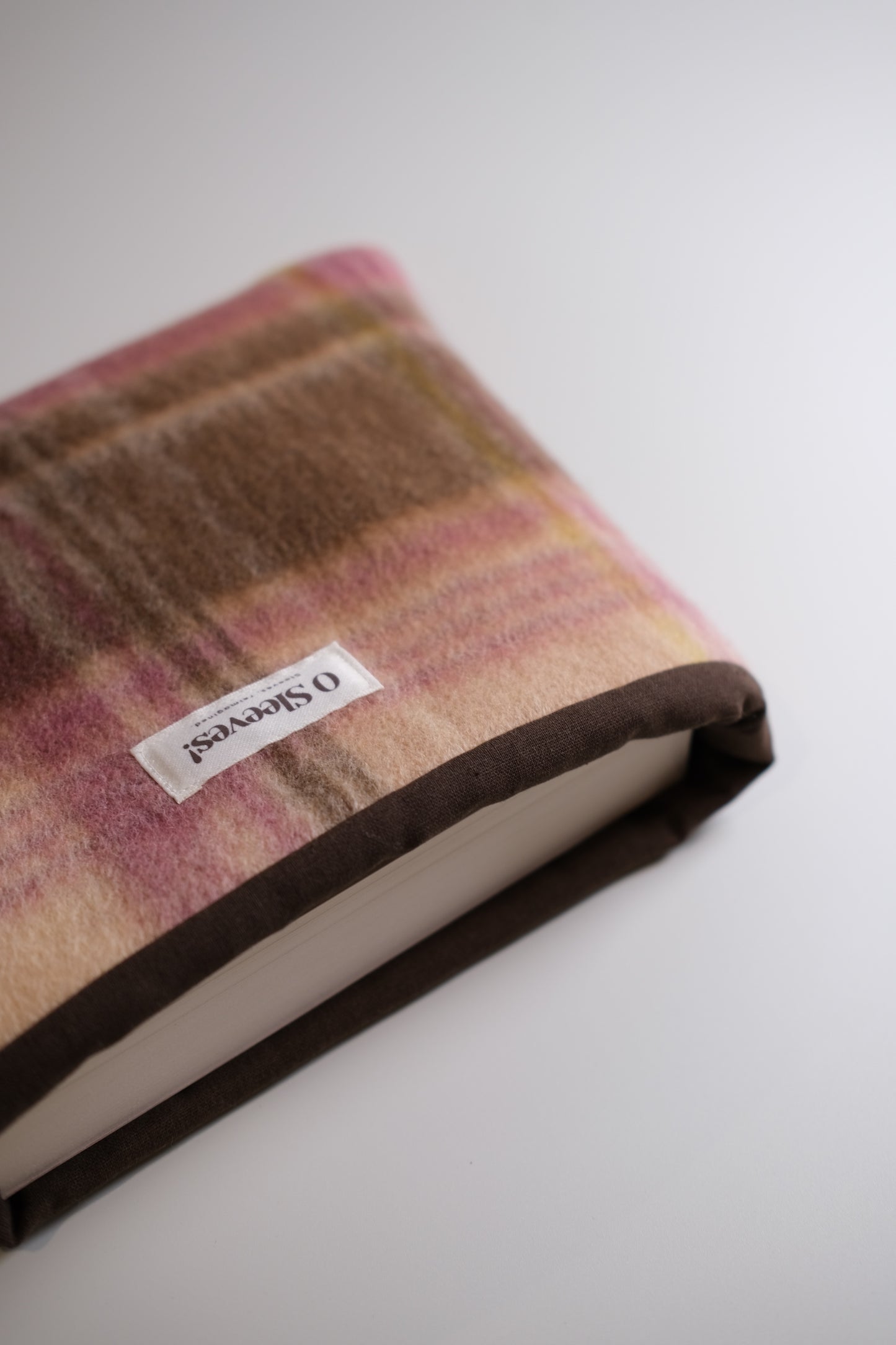 Toasty Peach Book Sleeve (Standard/Large)