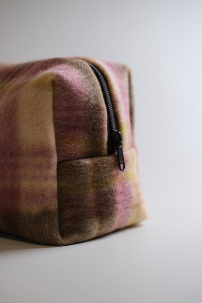 Toasty Peach Makeup Bag