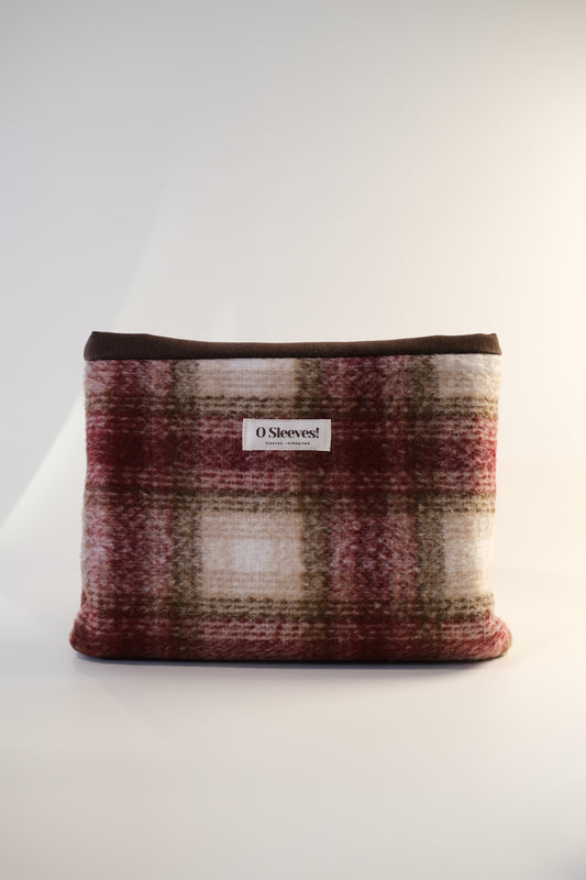 Holly Wool Book Sleeve (Standard/Large)