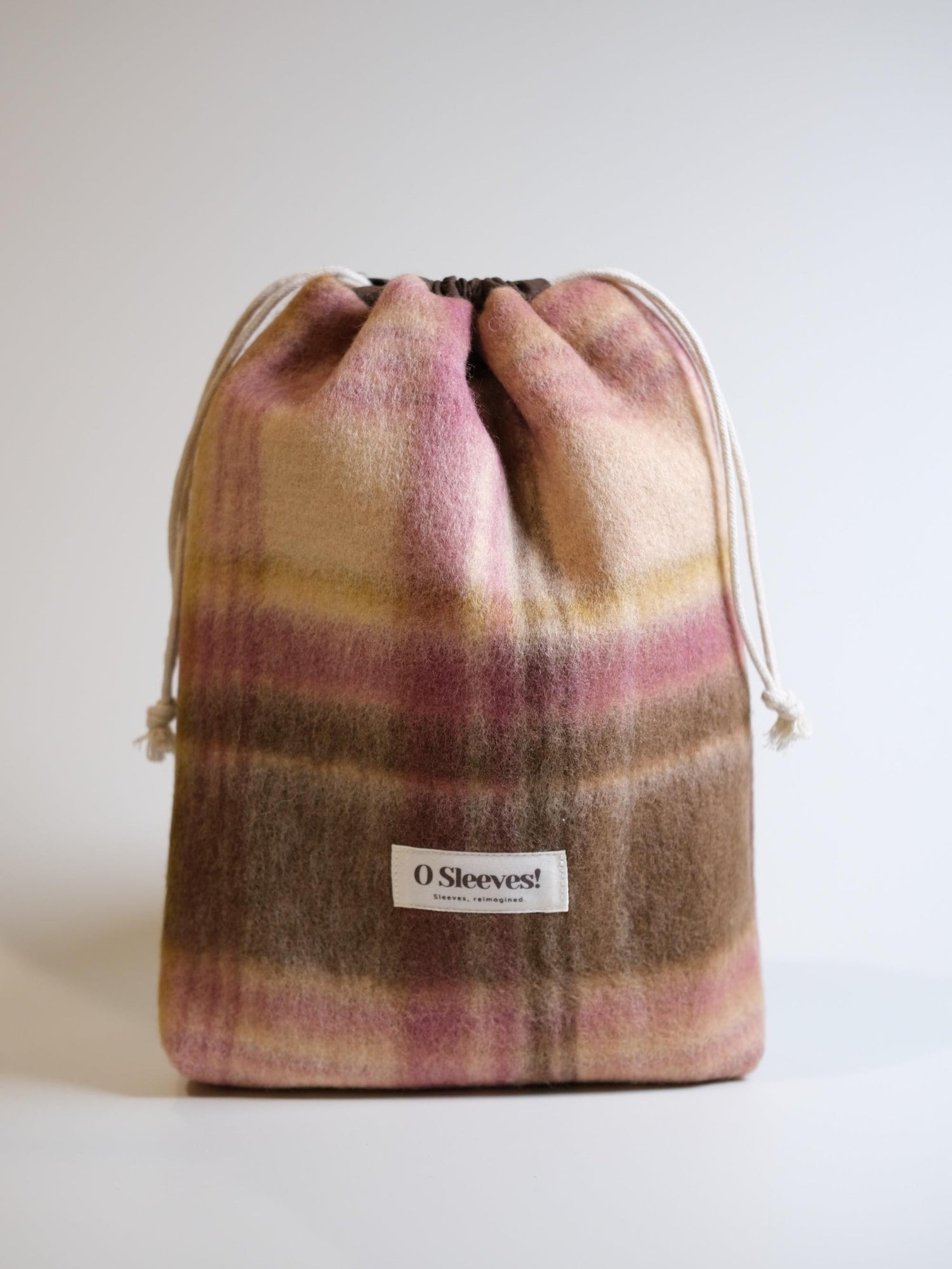 Toasty Peach Drawstring Bag - O Sleeves!