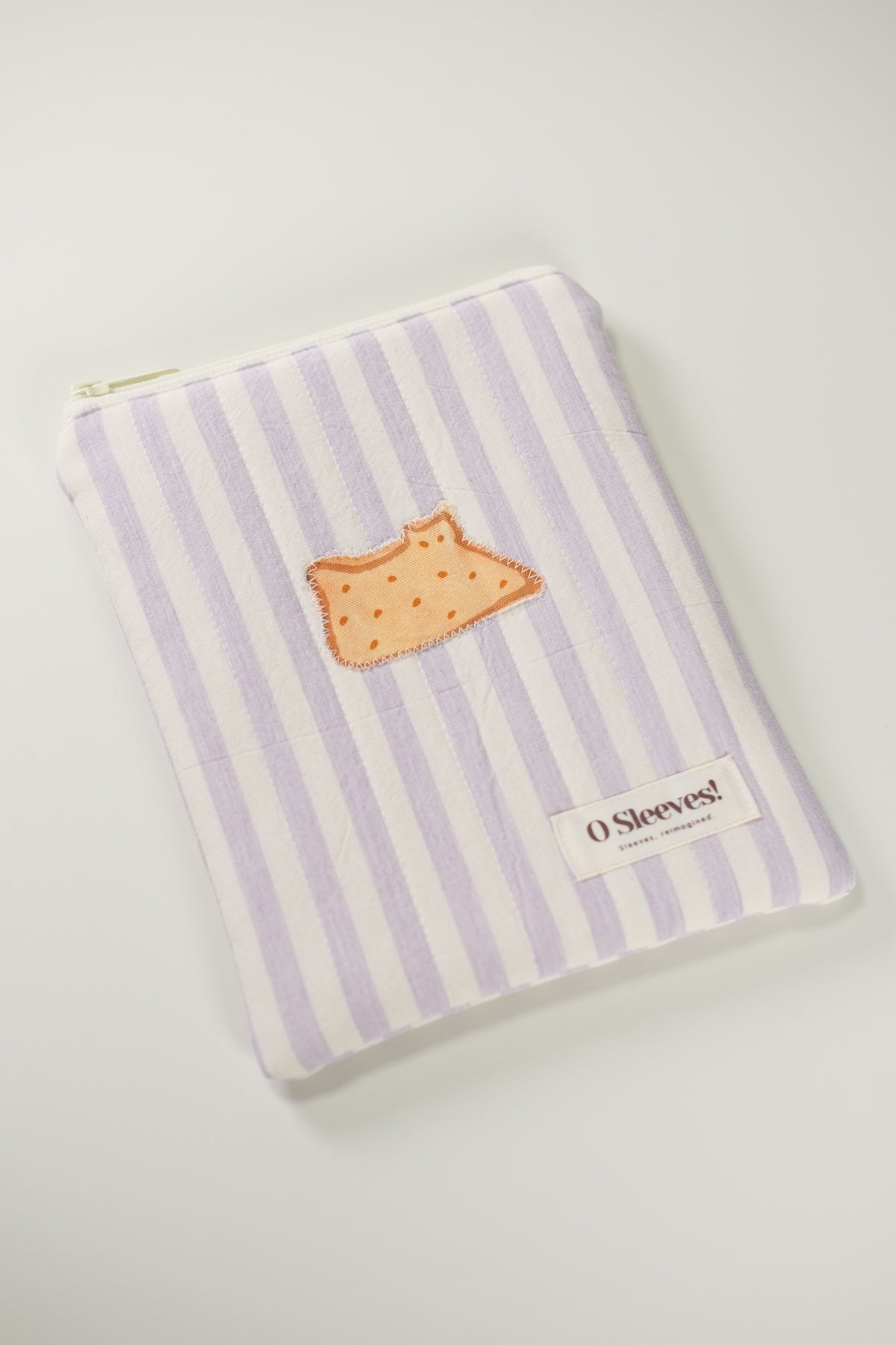 'Cat Cookies with Lavender Milk' Quilted e-Reader Sleeve