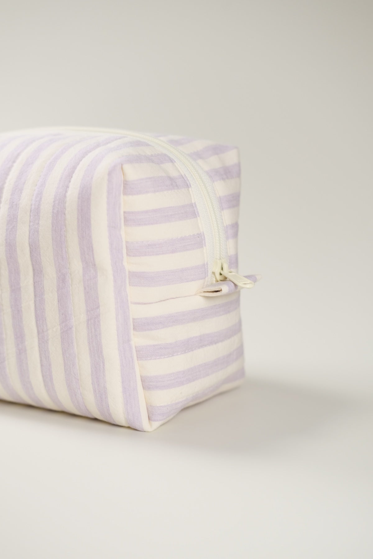 Lavender Milk Quilted Makeup Bag - O Sleeves!