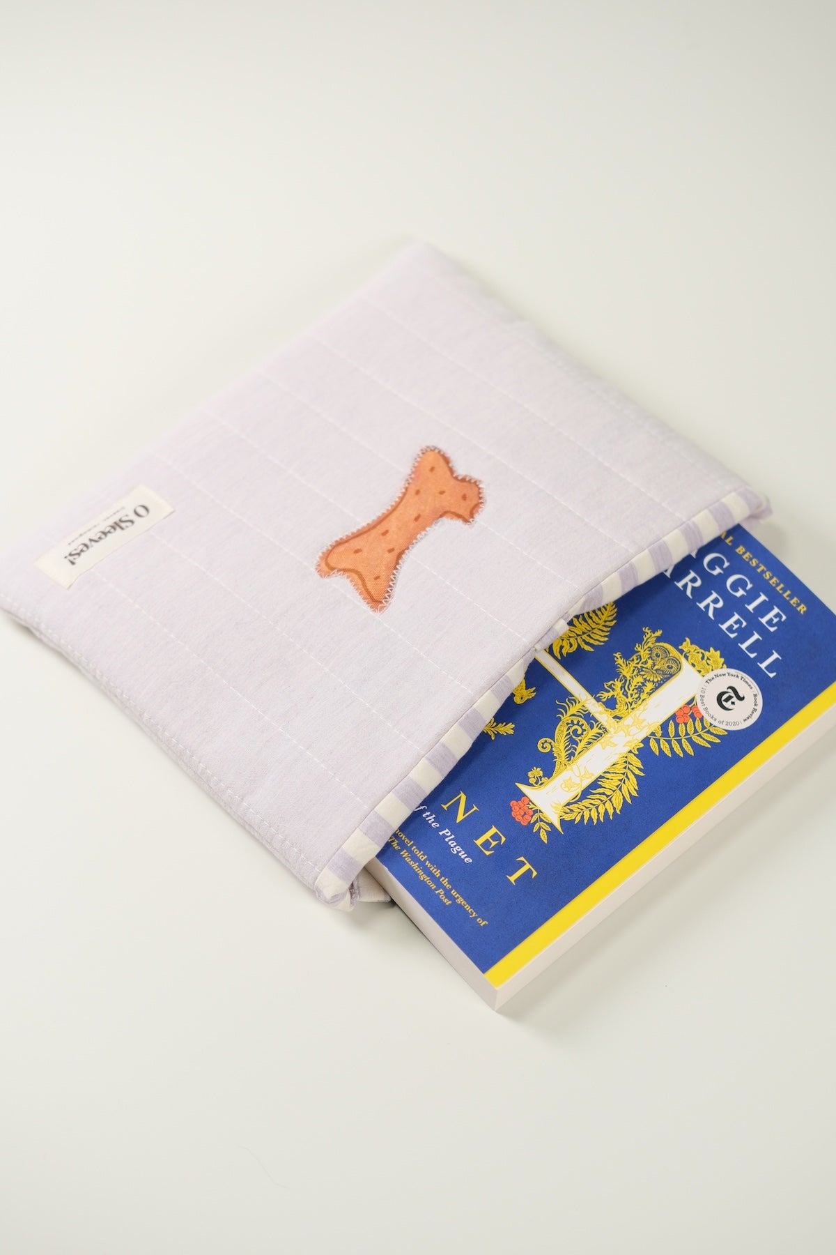 'Cat Cookies with Lavender Milk' Quilted Book Sleeve (Solid)