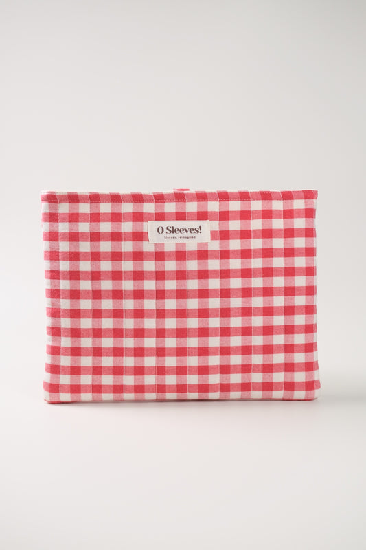 Cranberry Quilted Gingham Book Sleeve (Standard/Large) - O Sleeves!