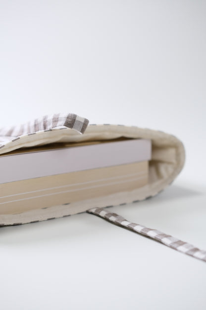 Espresso Quilted Gingham Book Sleeve (Standard/Large) - O Sleeves!