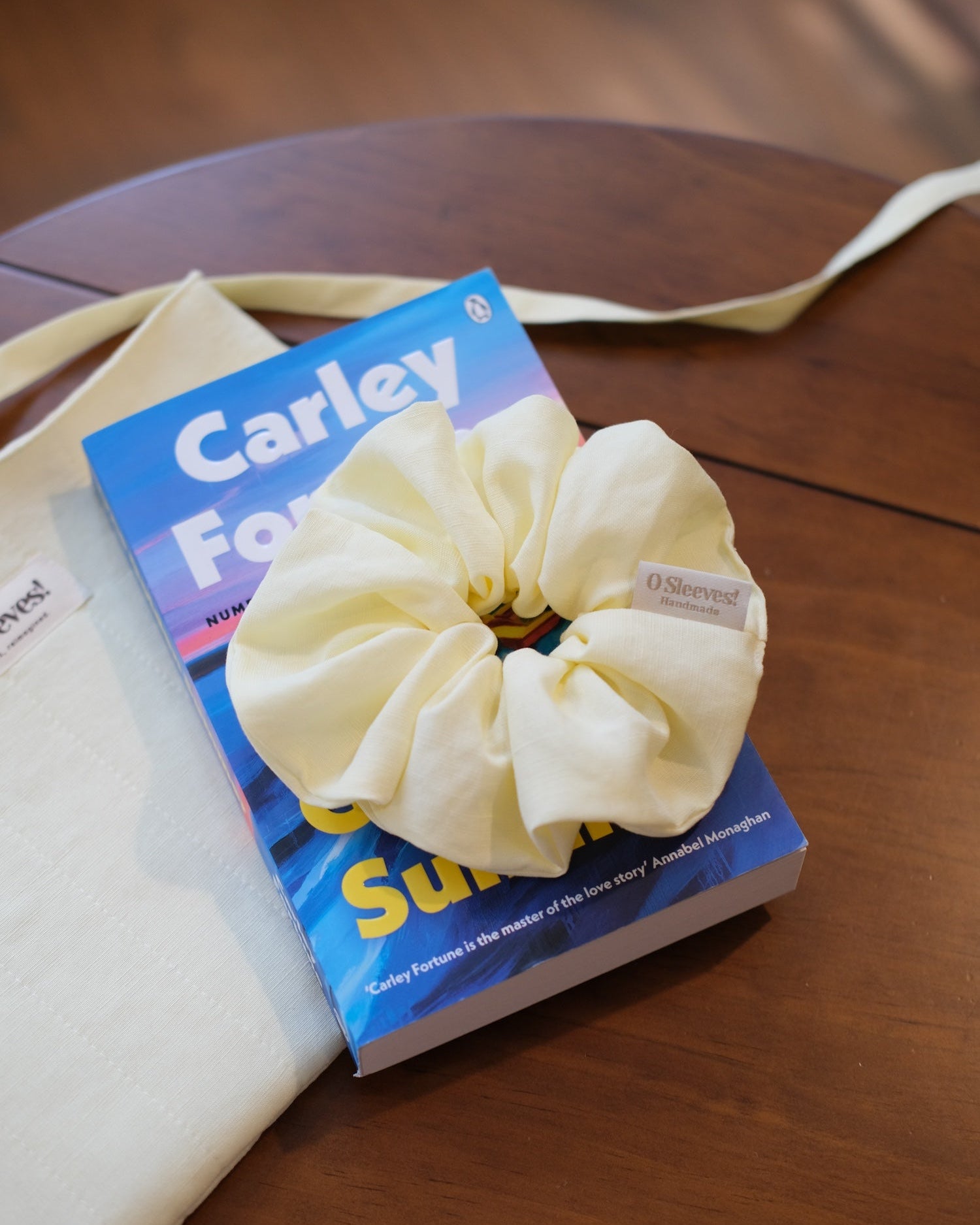 Lemon Butter Scrunchie - O Sleeves!