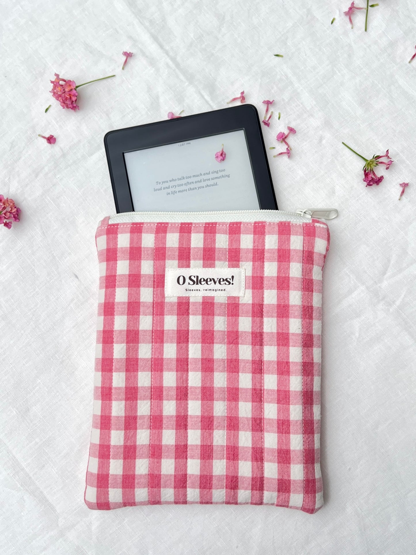 Raspberry e-Reader Sleeve