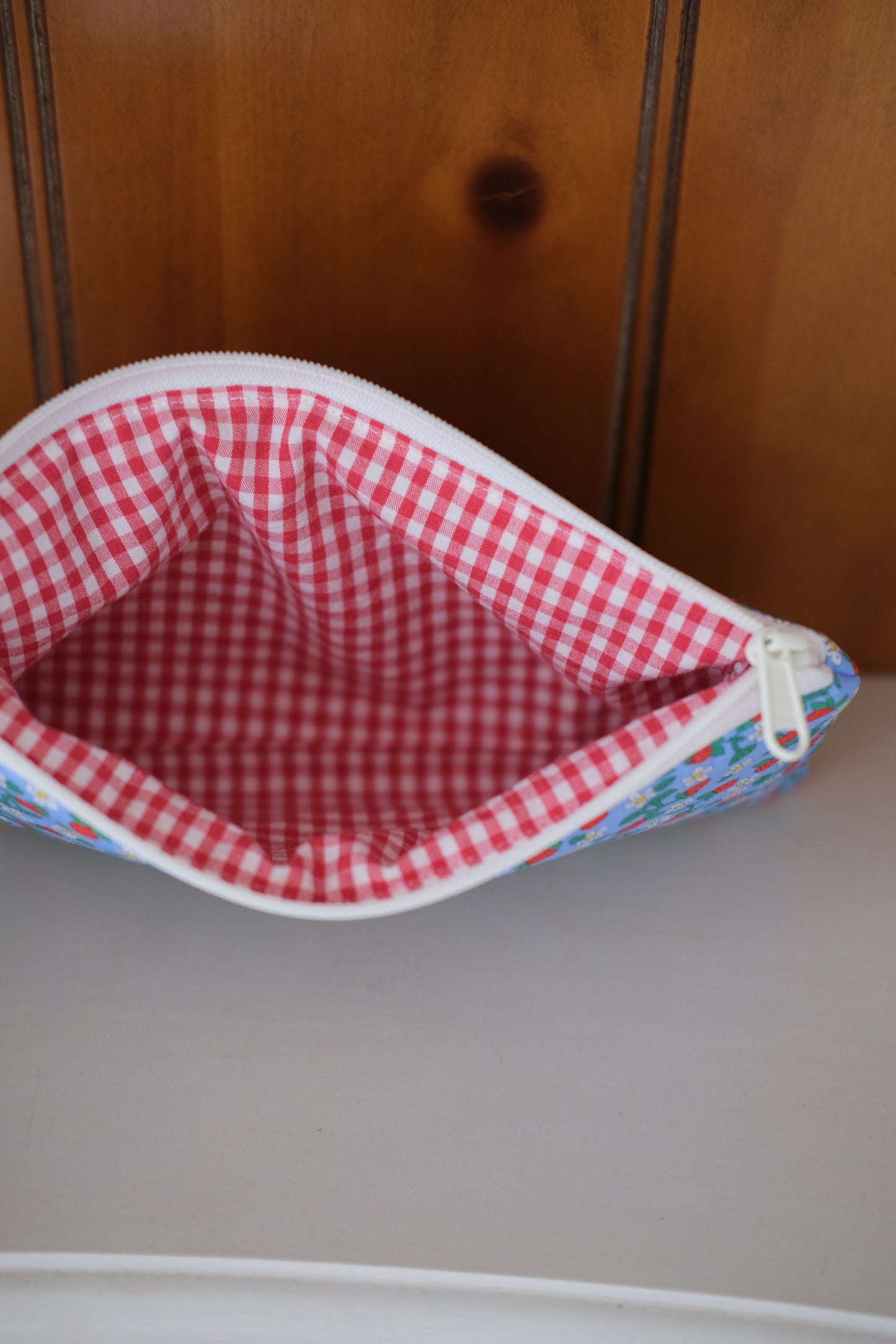 Strawberry Patch Zip Book Sleeve