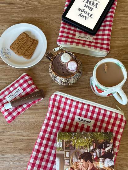 Cranberry Quilted Gingham Reader's Bundle