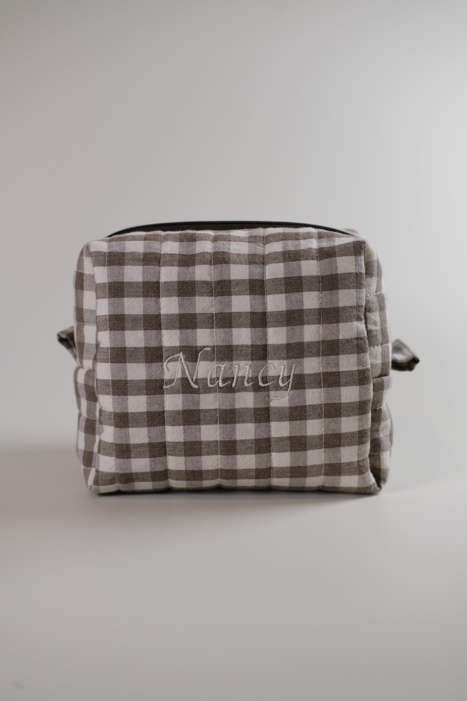 Espresso Quilted Gingham Makeup Bag - O Sleeves!