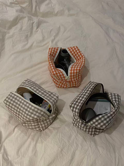 "Euro Summer" Makeup Bag